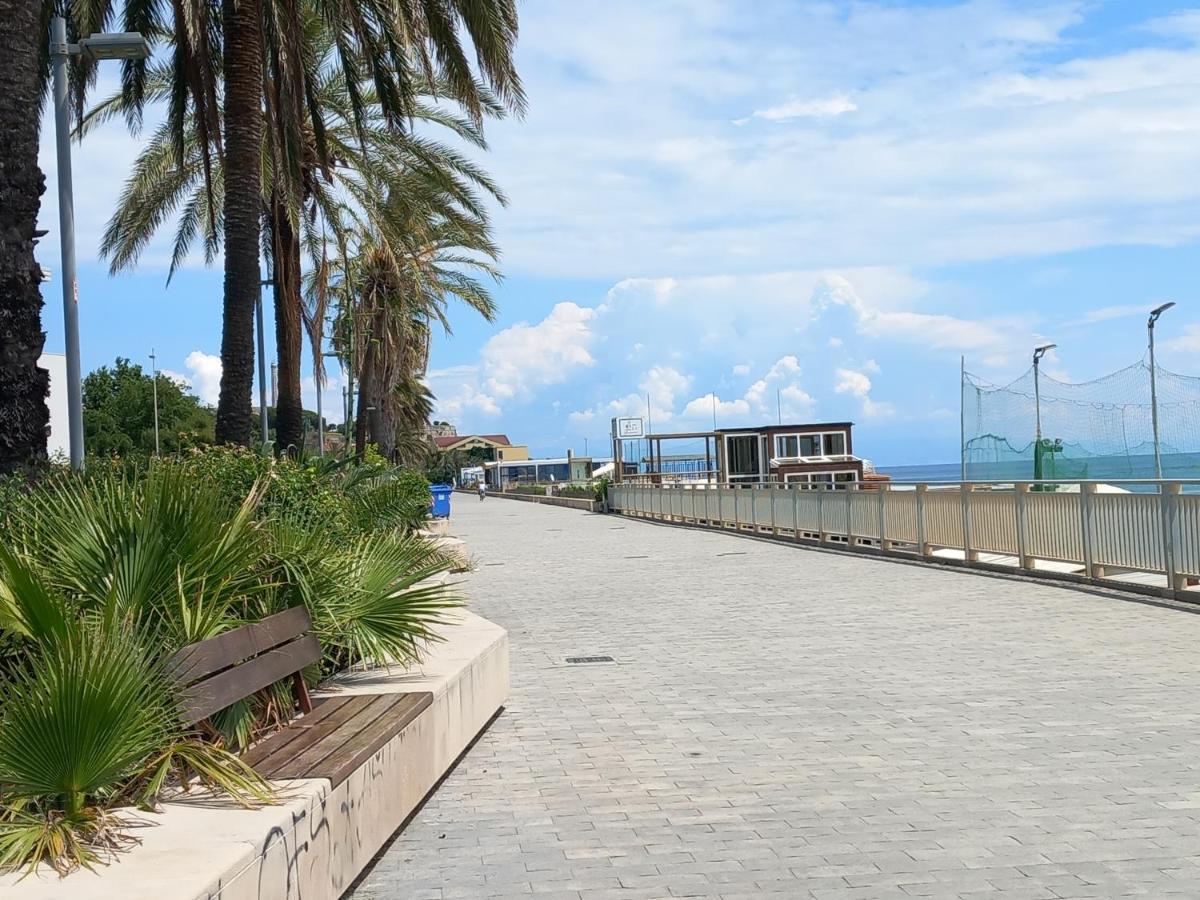 Sweet Sea View Apartment ซาโวนา ภายนอก รูปภาพ