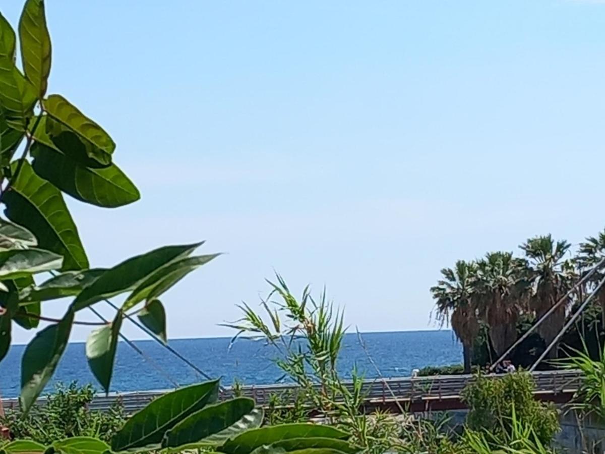 Sweet Sea View Apartment ซาโวนา ภายนอก รูปภาพ