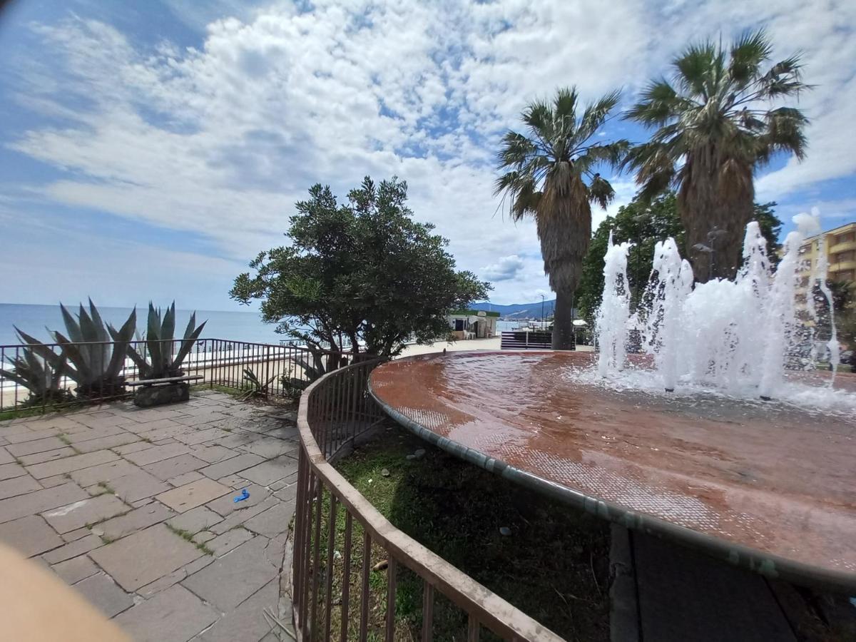 Sweet Sea View Apartment ซาโวนา ภายนอก รูปภาพ